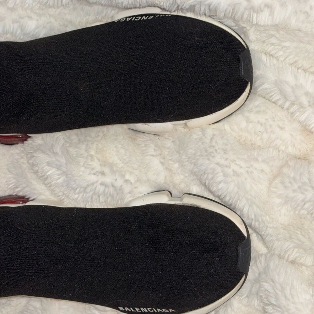 Balenciaga Black and White Knit Sneakers - Picture 8 of 12